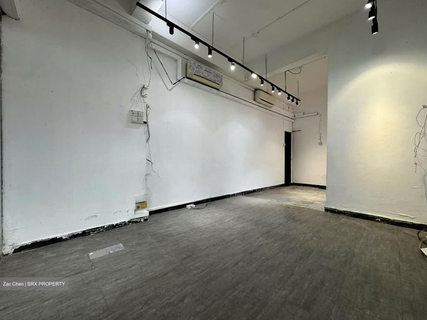 Ang Mo Kio Avenue 6 (D20), Shop House #554089351